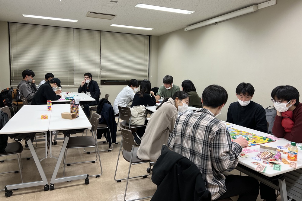 コロナ禍でのゼミのレクリエーションとしてボードゲームを行いました。