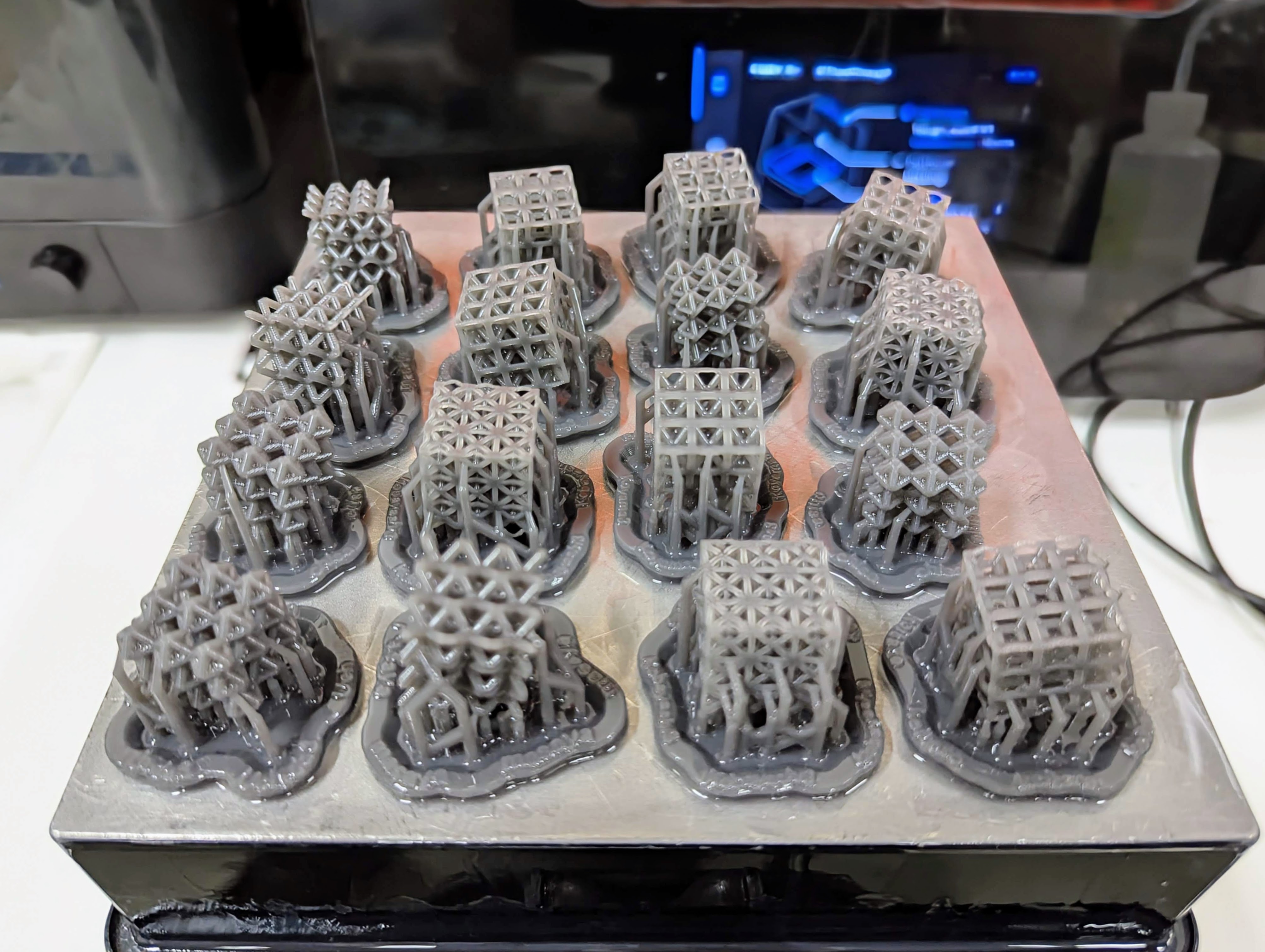 3Dプリンターで造形したラティス構造(メカニカルメタマテリアルの一種)
