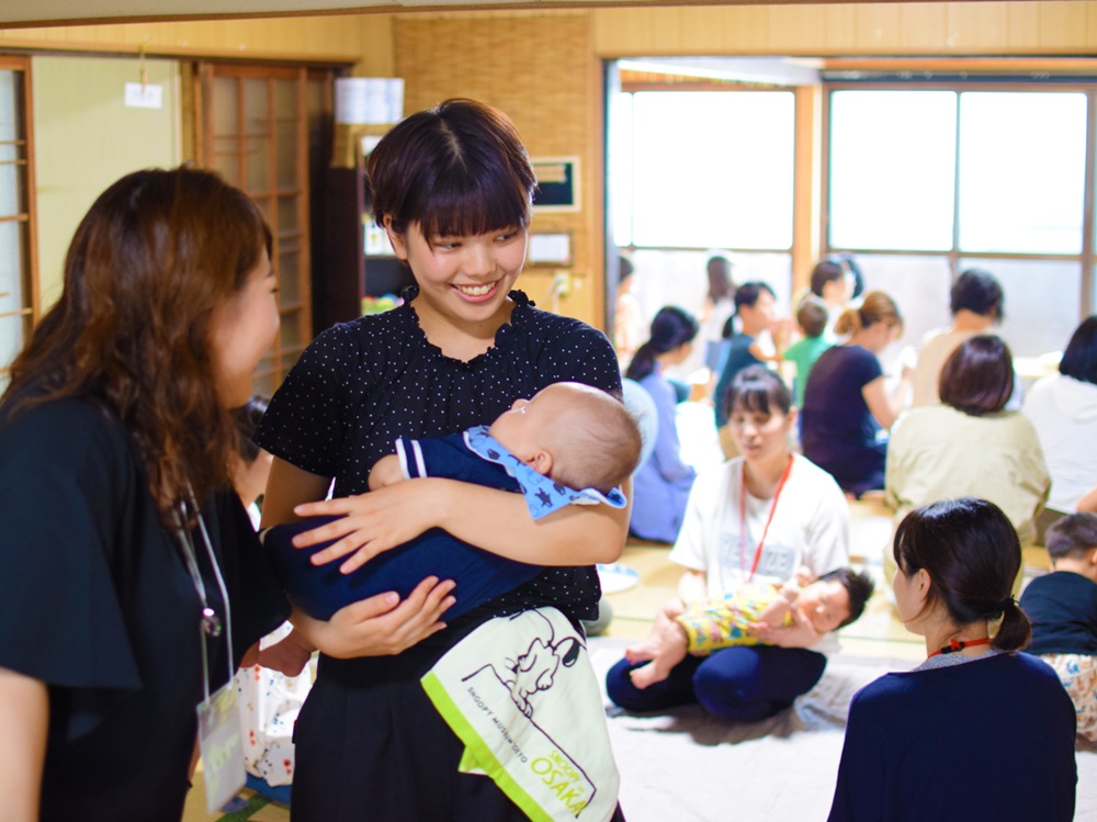 保健学研究科助産学コースの実習風景。大学院で助産師になるための学習中。
